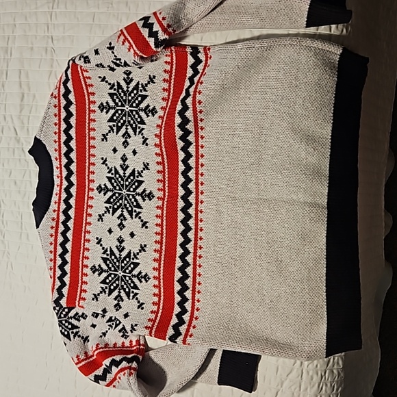 LuLaRoe Christmas sweater - Picture 3 of 6